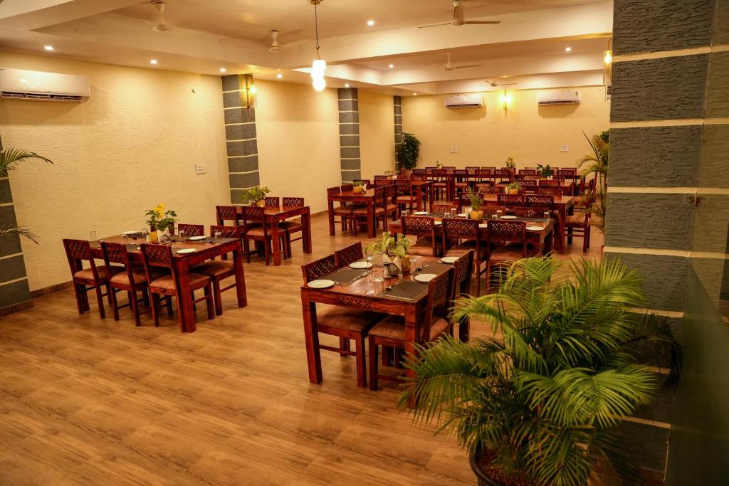 Restaurace v ubytování Amar Bagh Resort