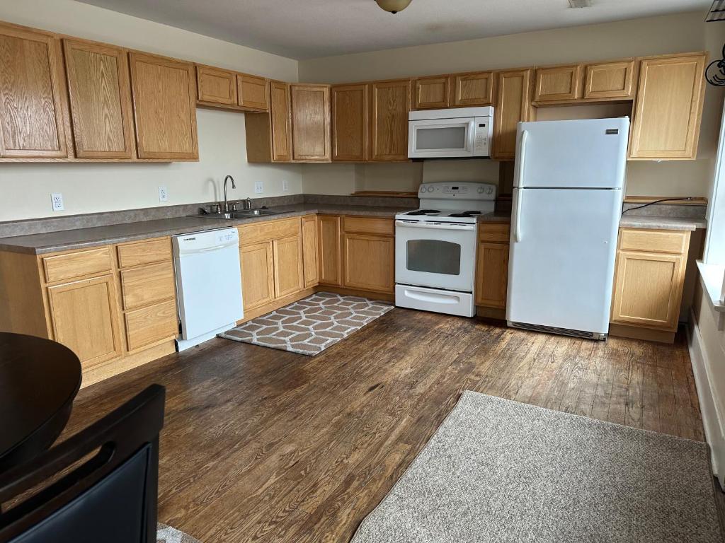 Roosters Crow Apartment Upper Level, Hannibal (updated prices 2024)