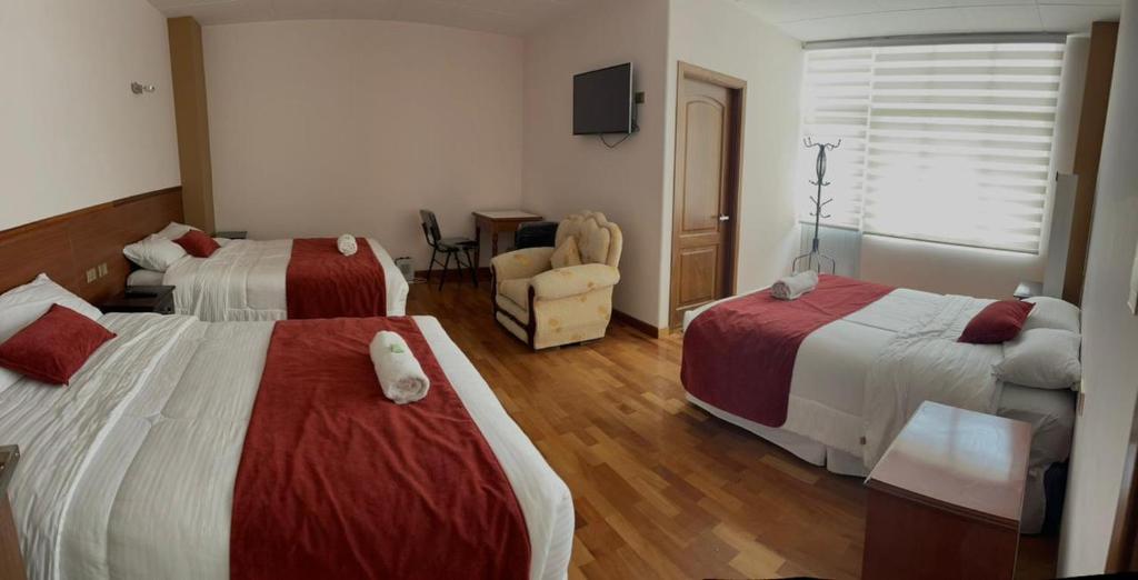 Hostal Alvasar - Habitación Doble Familiar