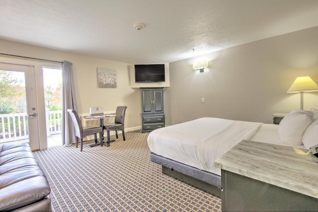 Berlin Resort - King Room With Spa Bath
