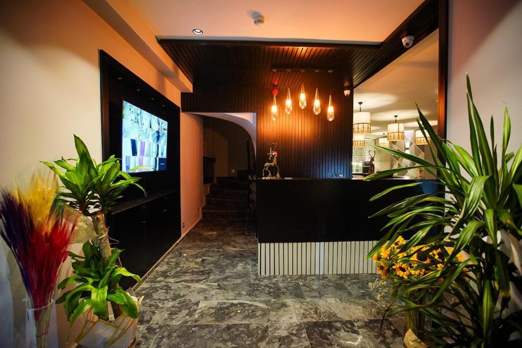 TV a/nebo společenská místnost v ubytování KY Continental Apartments