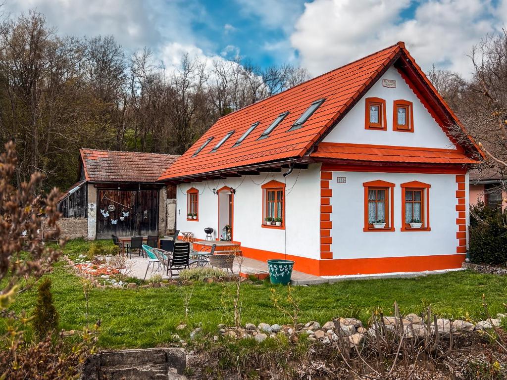 Budova, kde se prázdninový dům nachází