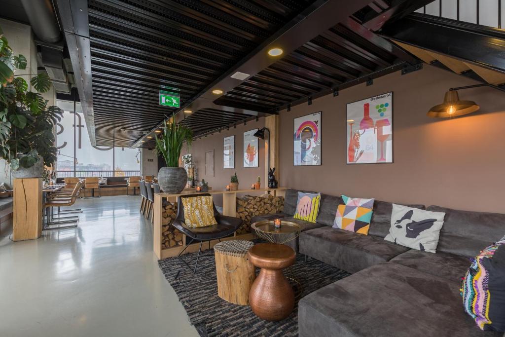 Posezení v ubytování Leonardo Hotel Groningen