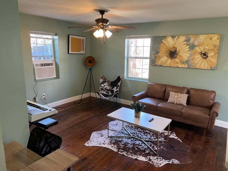 Apartment 2 Blocks from French Quarters, New Orleans, USA