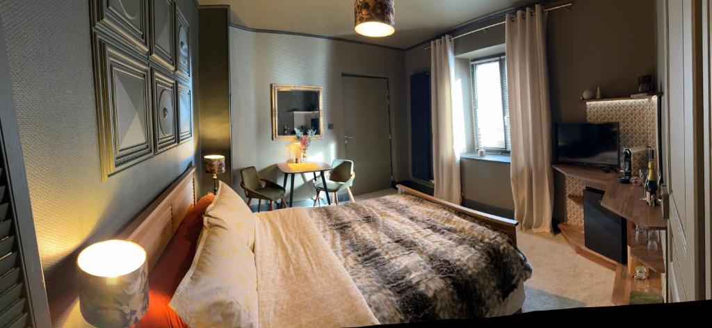 La Chambre des Trois Églises – photo 4