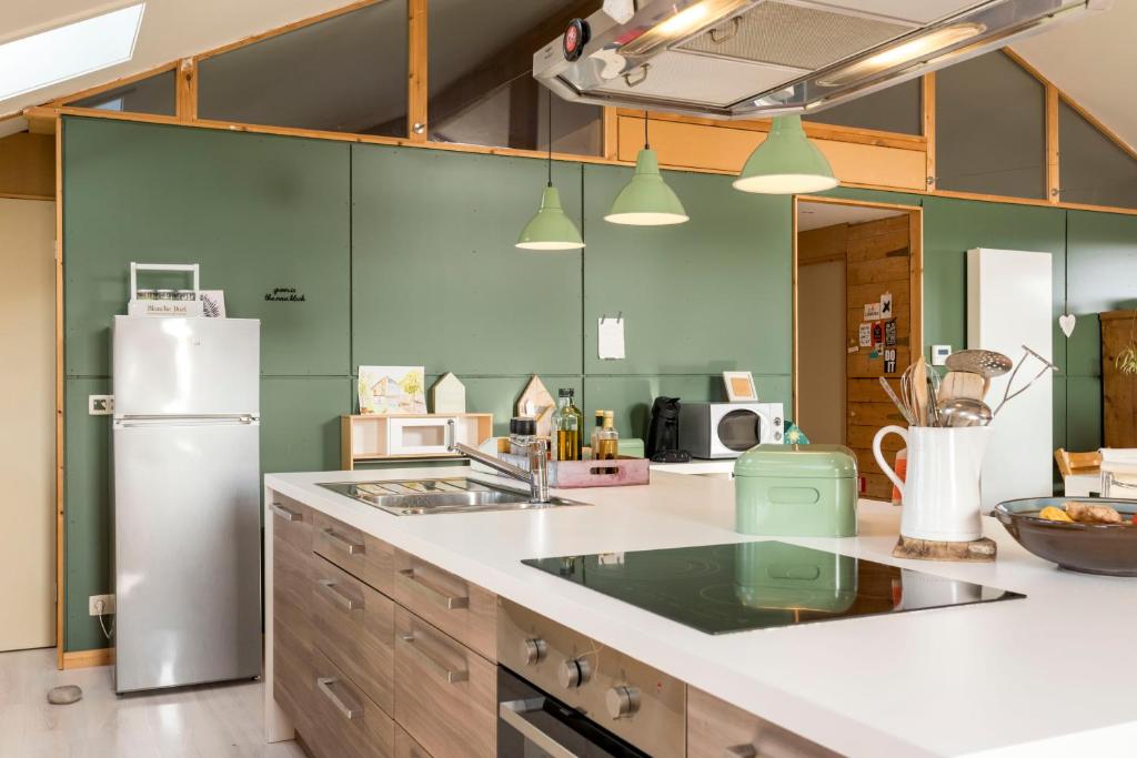 Kuchyň nebo kuchyňský kout v ubytování Vakantiewoning StroEnzo