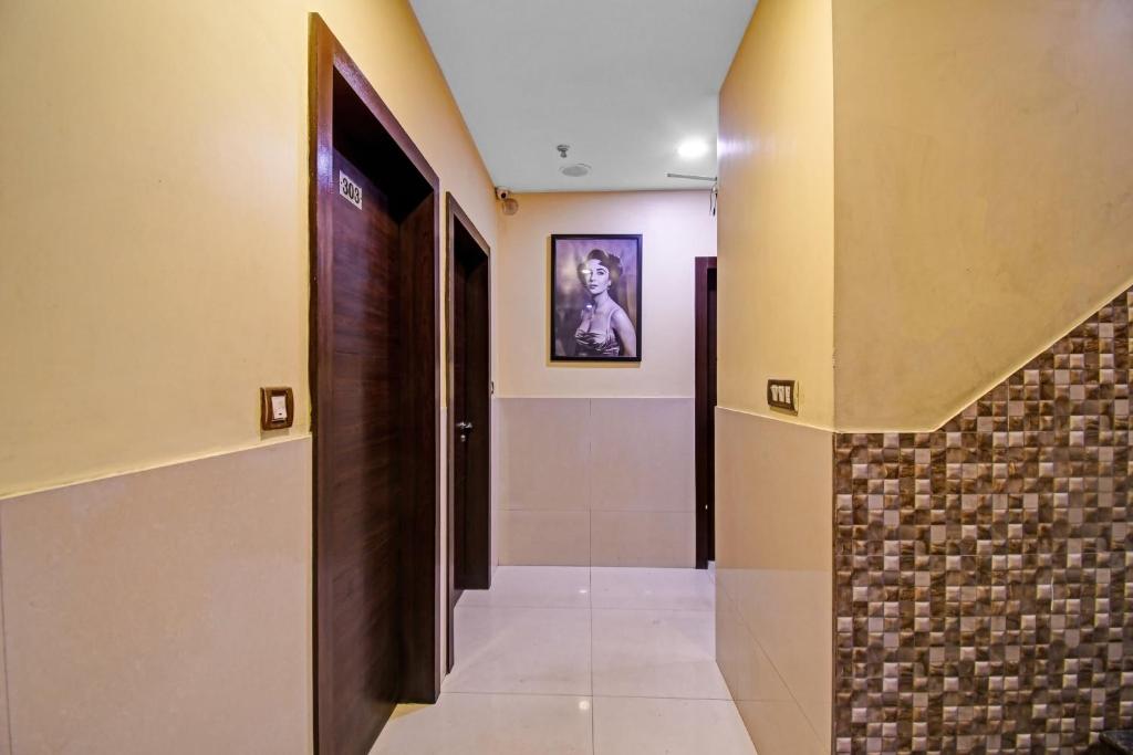 Fotografie z fotogalerie ubytování Super Townhouse The Platinum v destinaci Kalkata