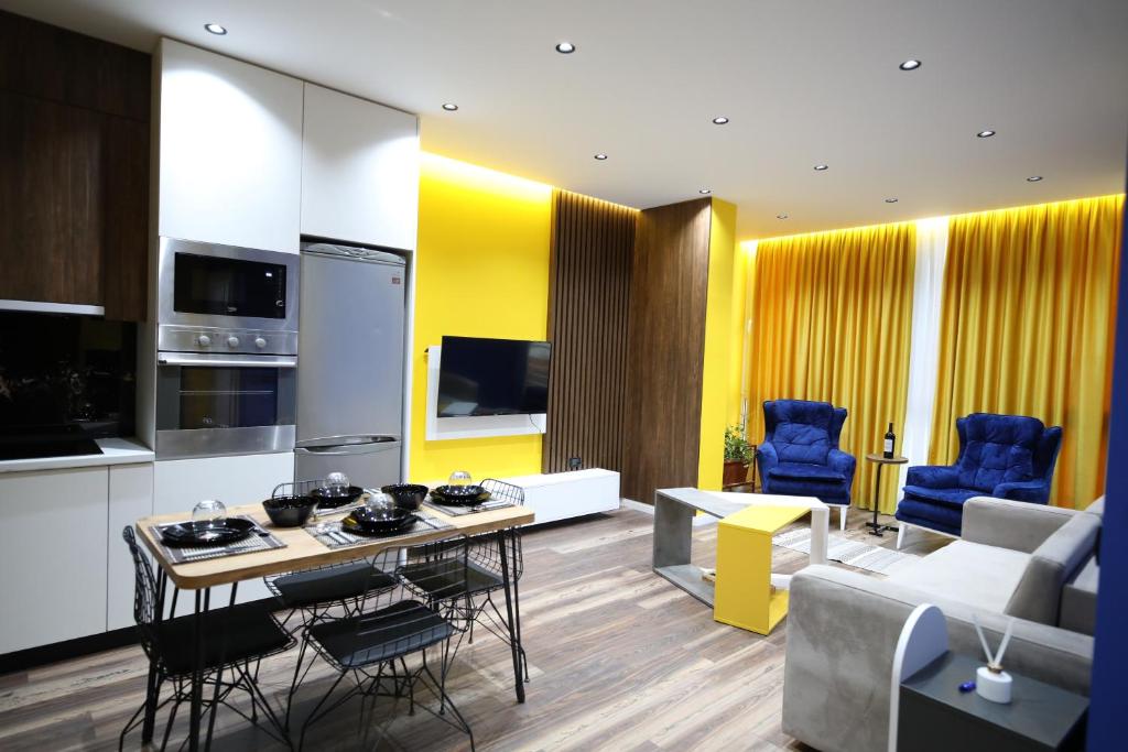 Luxury Apartment by Vlora Office - Imazhi 9