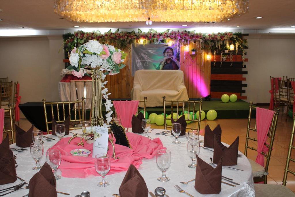 Restaurace v ubytování Rosas Garden Hotel