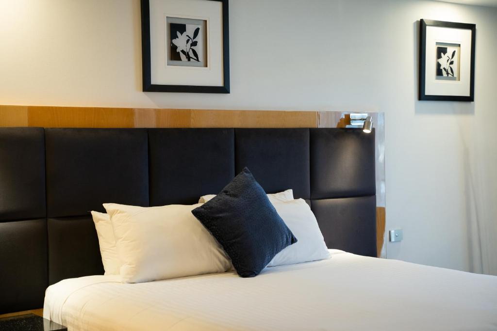 Adelaide Rockford - Resim 30