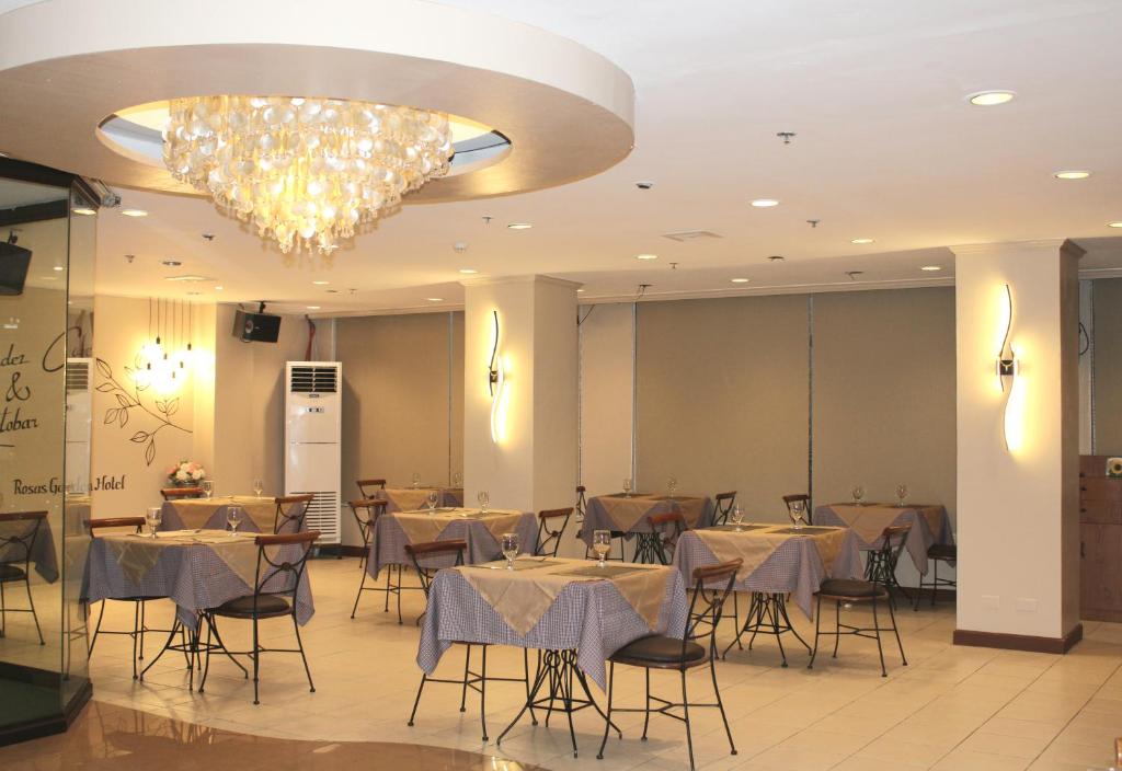Restaurace v ubytování Rosas Garden Hotel