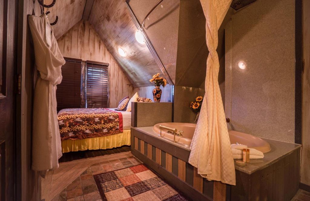 The Anniversary Inn - South Temple - Chambre Queen Avec Salle De Bain Spa