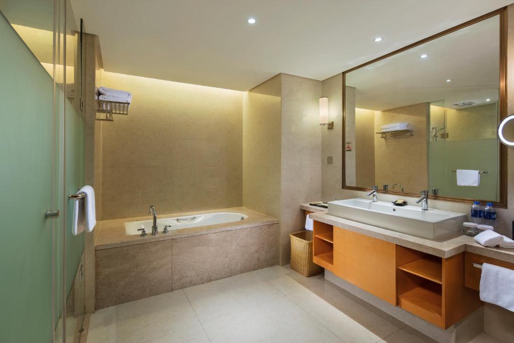 Hilton Nanjing Riverside - King Hilton Executive Room