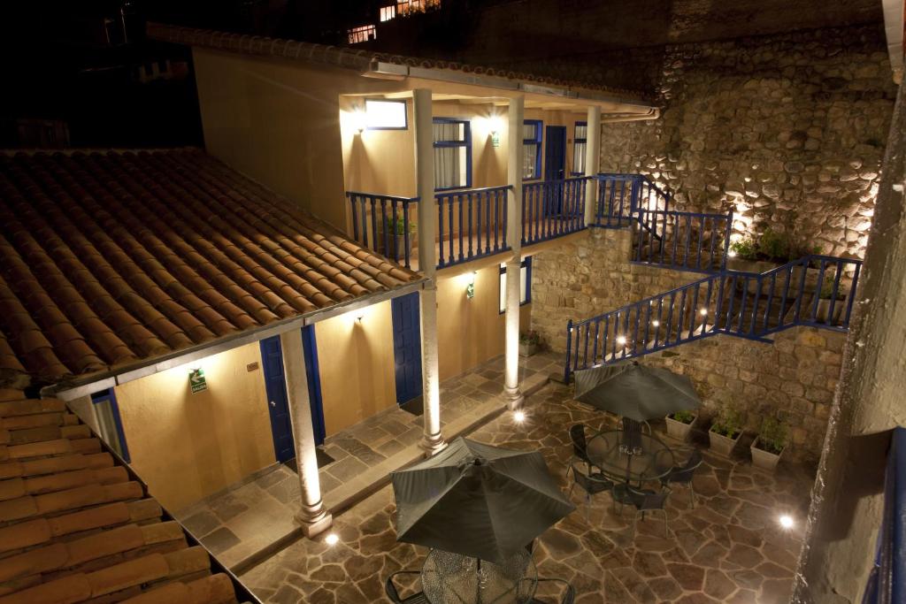 Budova, kde se hotel nachází
