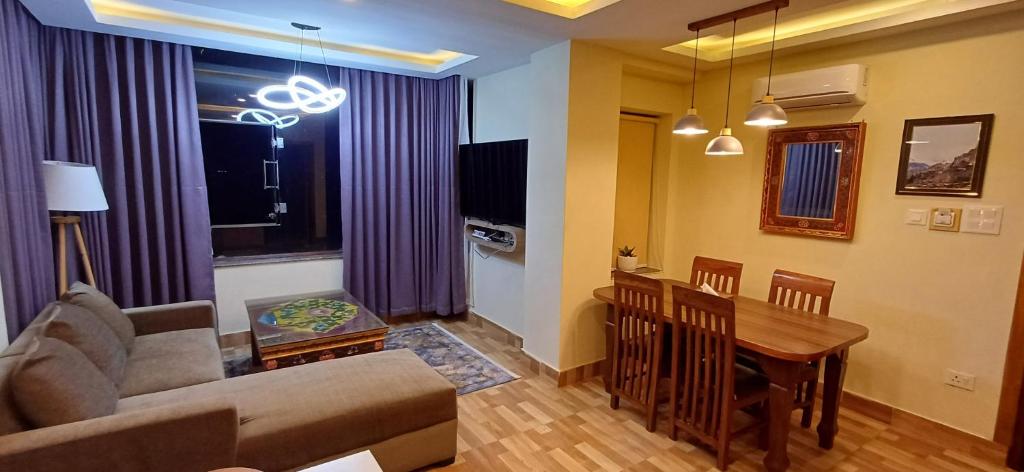 Posezení v ubytování Hotel Yakroo Manang