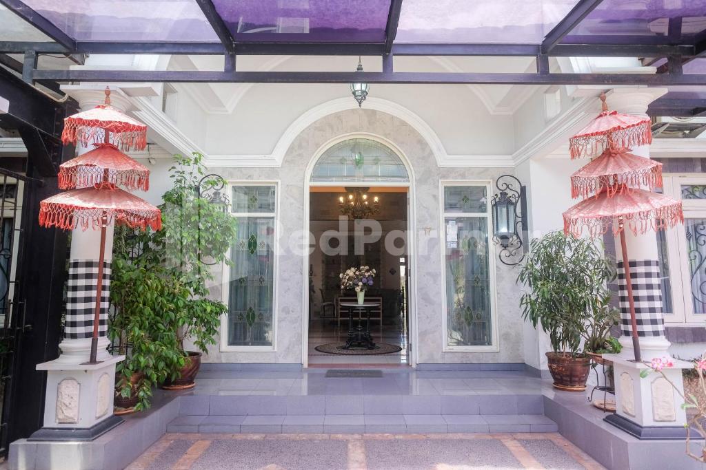 Exteriér nebo vchod ubytování Just 11 Boutique Syariah Mitra RedDoorz near UGM Yogyakarta