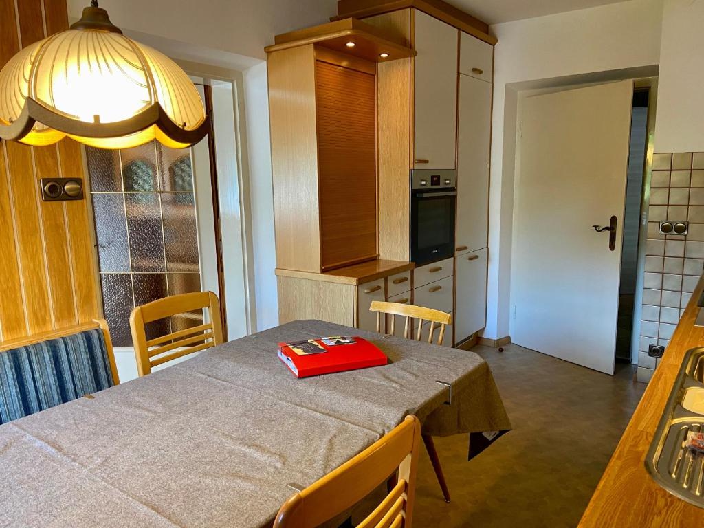A kitchen or kitchenette at Villa Erika