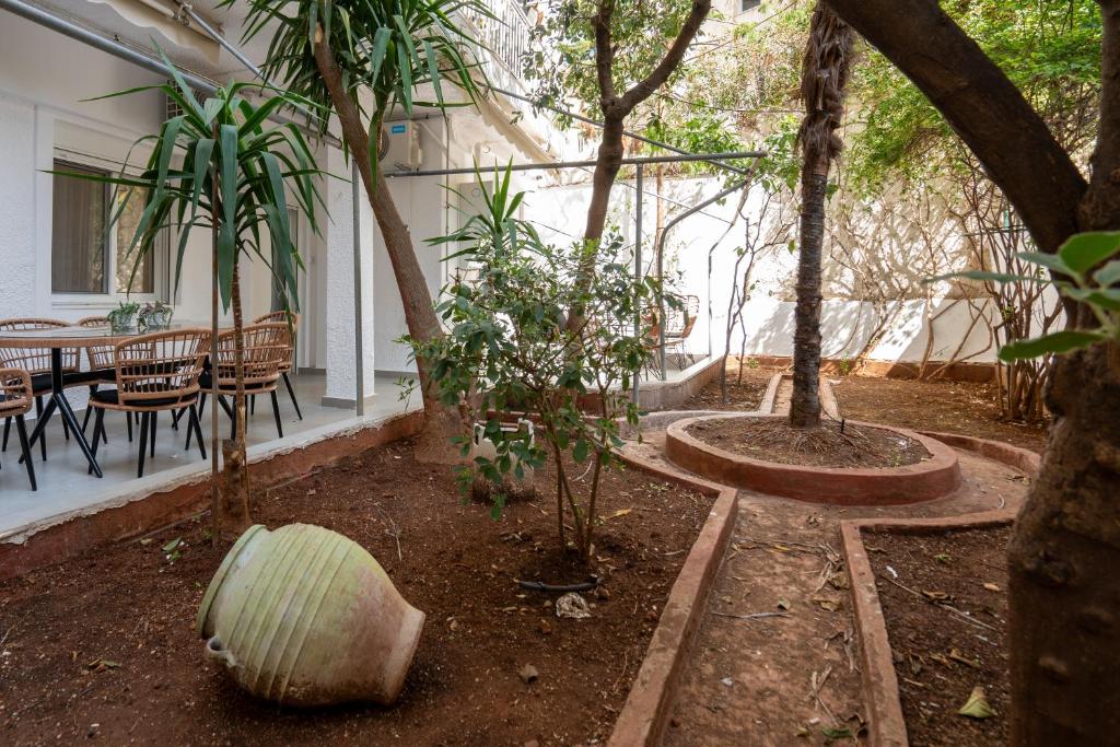 Seven Hills, Boutique Apartments - 12