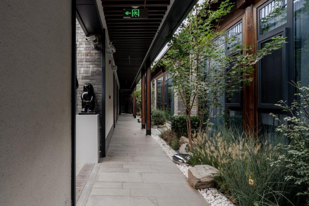 لابی و فضای عمومی Jingmao Alley Hotel Beijing Wangfujing Dongsi Subway Station Branch - تصویر ۵