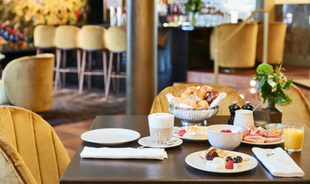 Living Hotel Das Viktualienmarkt - Resim 13