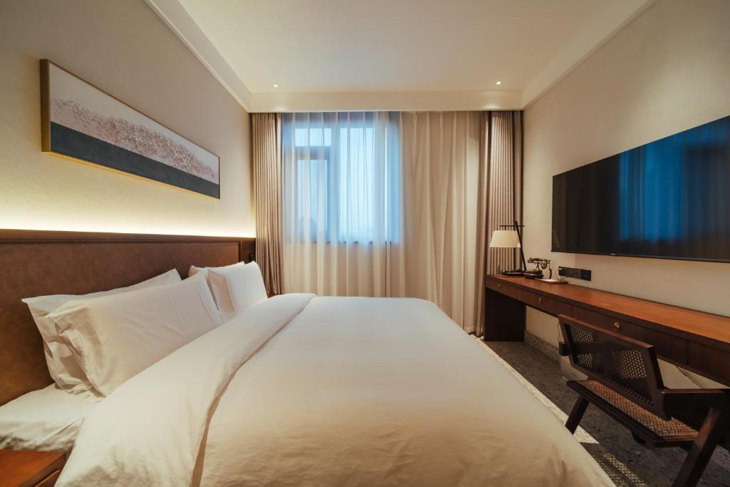 Jingmao Alley Hotel - Beijing Wangfujing Dongsi Subway Station Branch - Sunny Queen Room