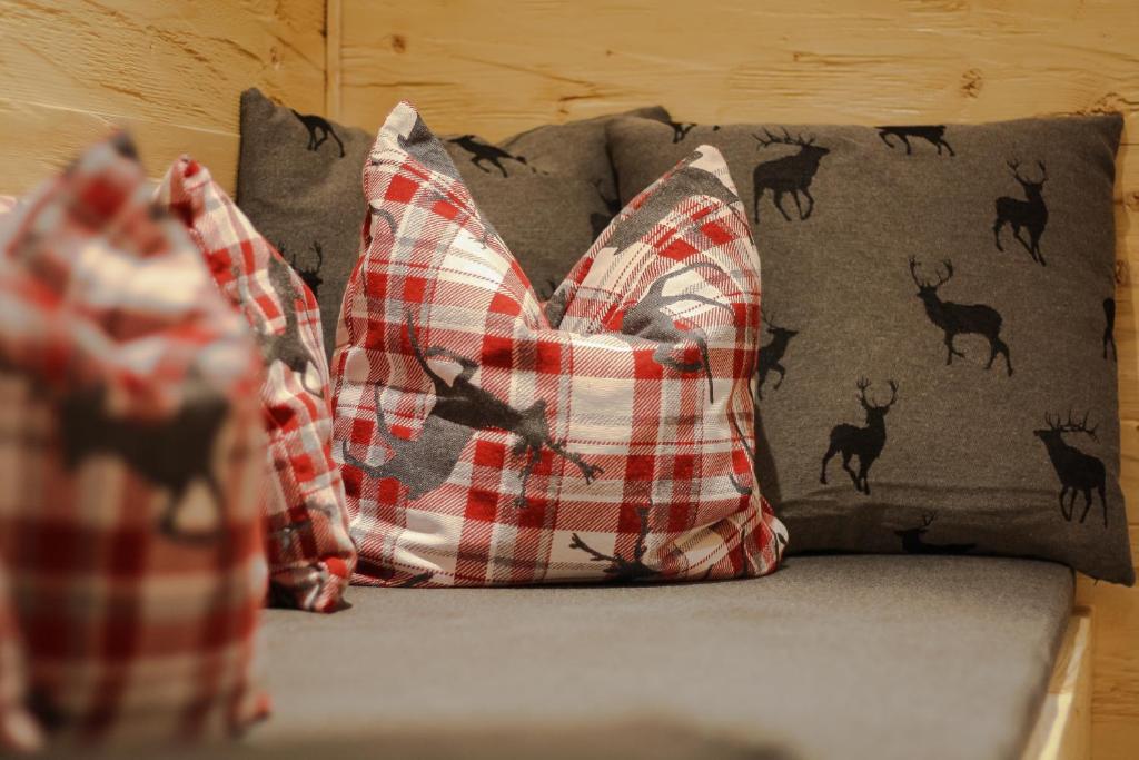 Ein Bett oder Betten in einem Zimmer der Unterkunft Haus am Berg - Pension direkt am Skihang