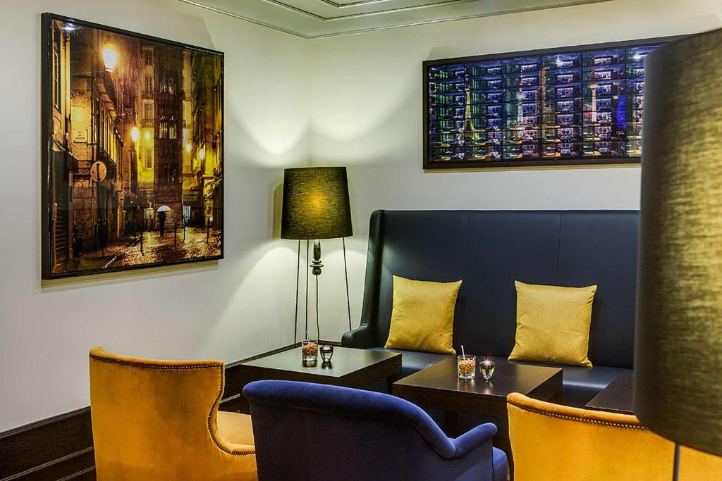 Posezení v ubytování Dorint Parkhotel Meißen