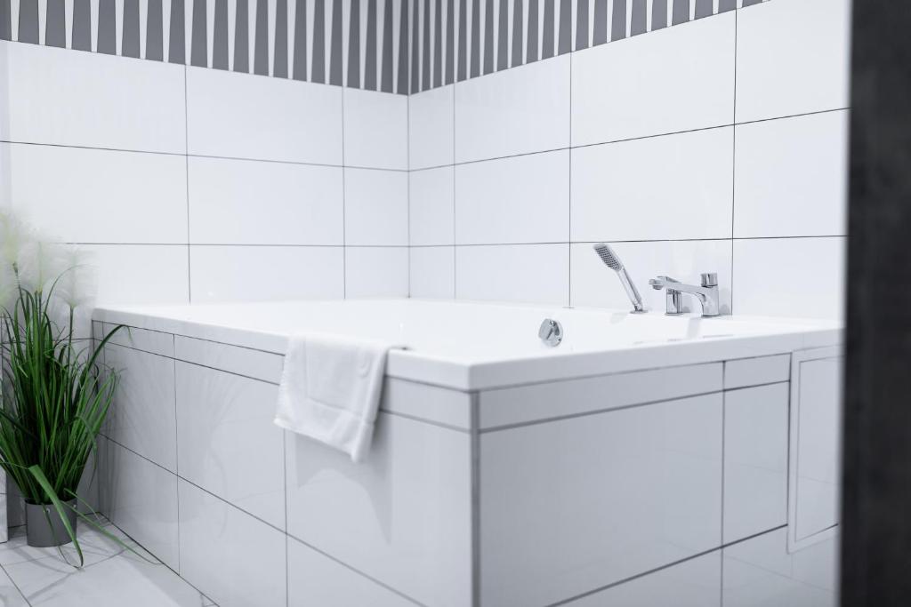Koupelna v ubytování Hotel Promenada Biznes & Wypoczynek