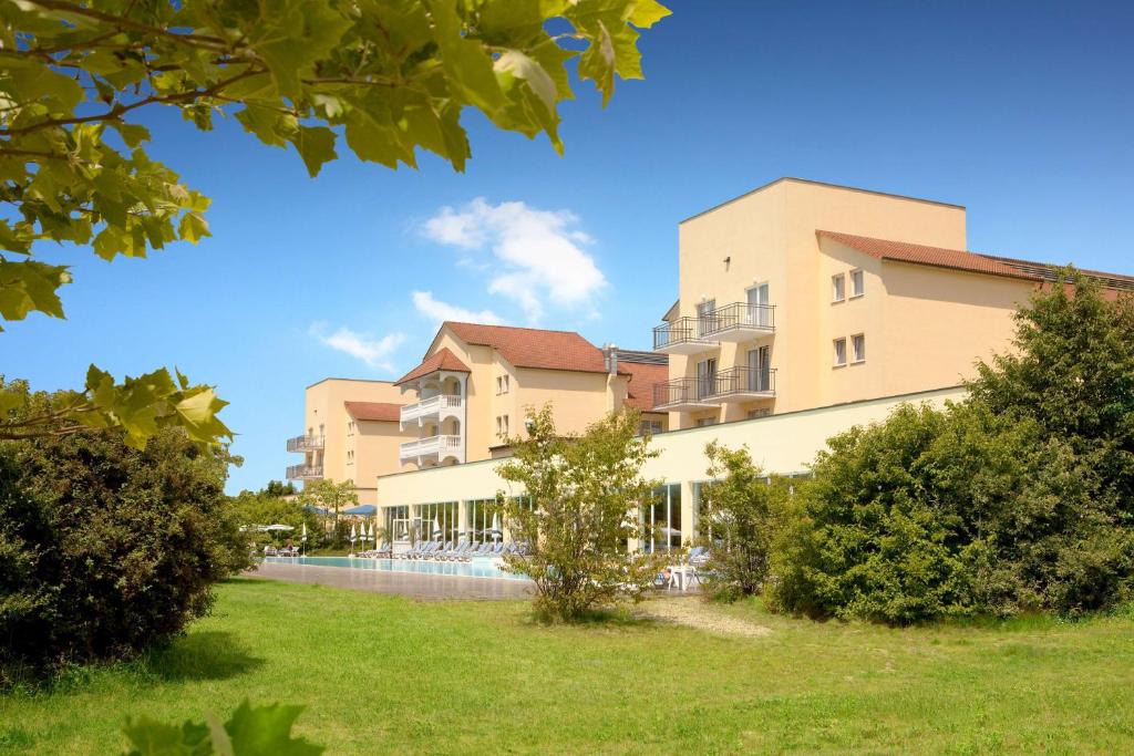 Zahrada ubytování Dorint MARC AUREL Spa & Golf Resort