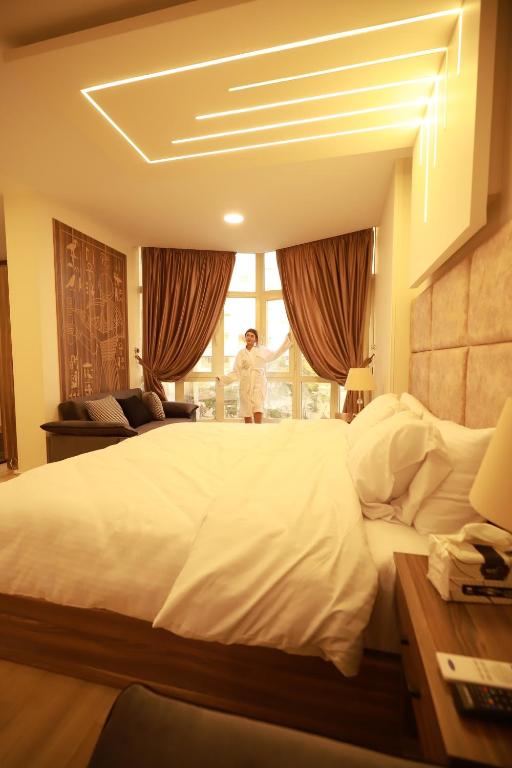 Nefertari Pyramids View Inn - 17