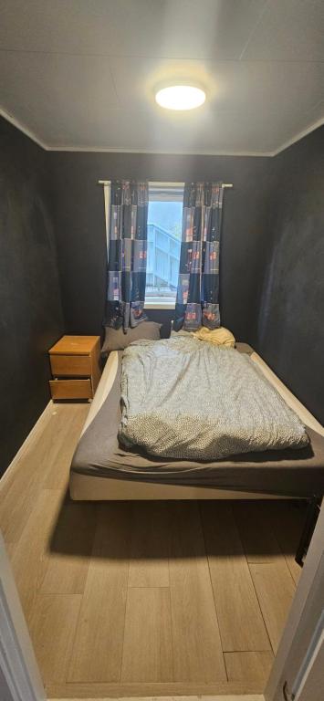 Lovly 3-Bed room Apartment in Tromso 객실 침대
