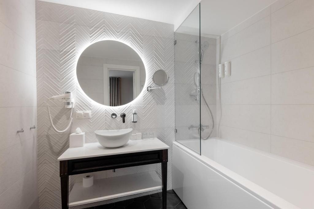 Koupelna v ubytování Nunne Boutique Hotel