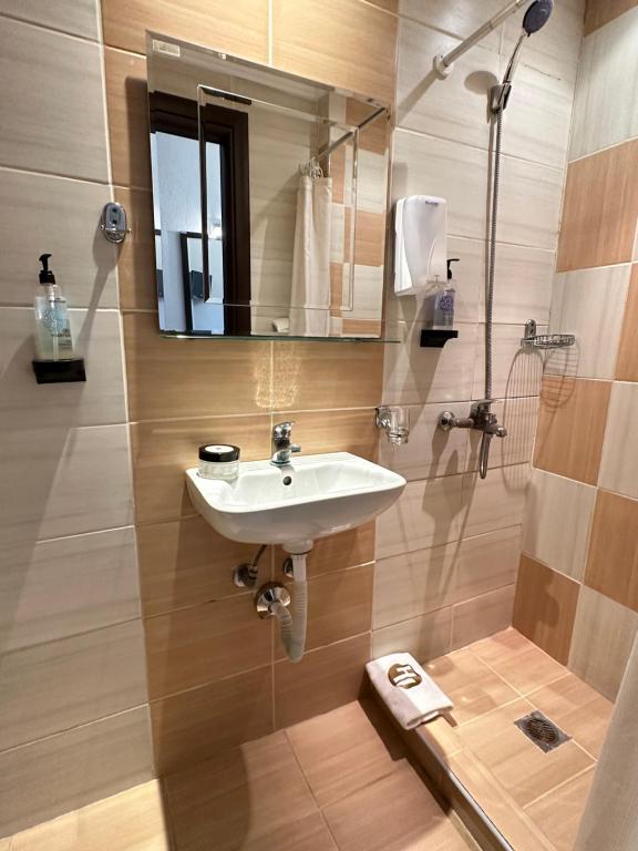 Hotel Ilisia photo