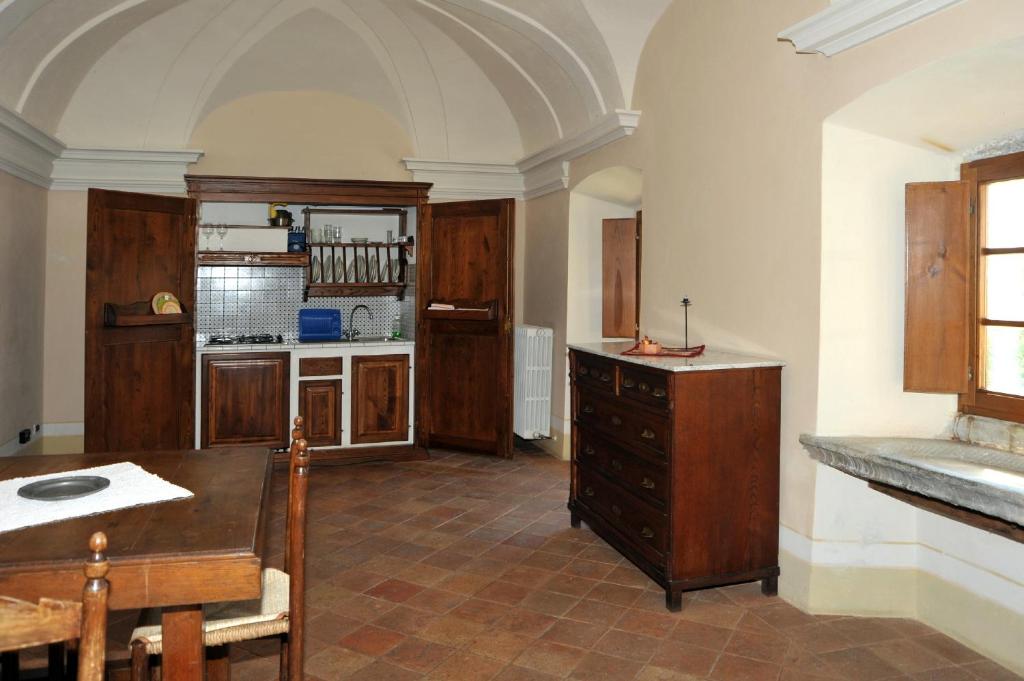 Kuchyň nebo kuchyňský kout v ubytování Agriturismo "Ai frati"