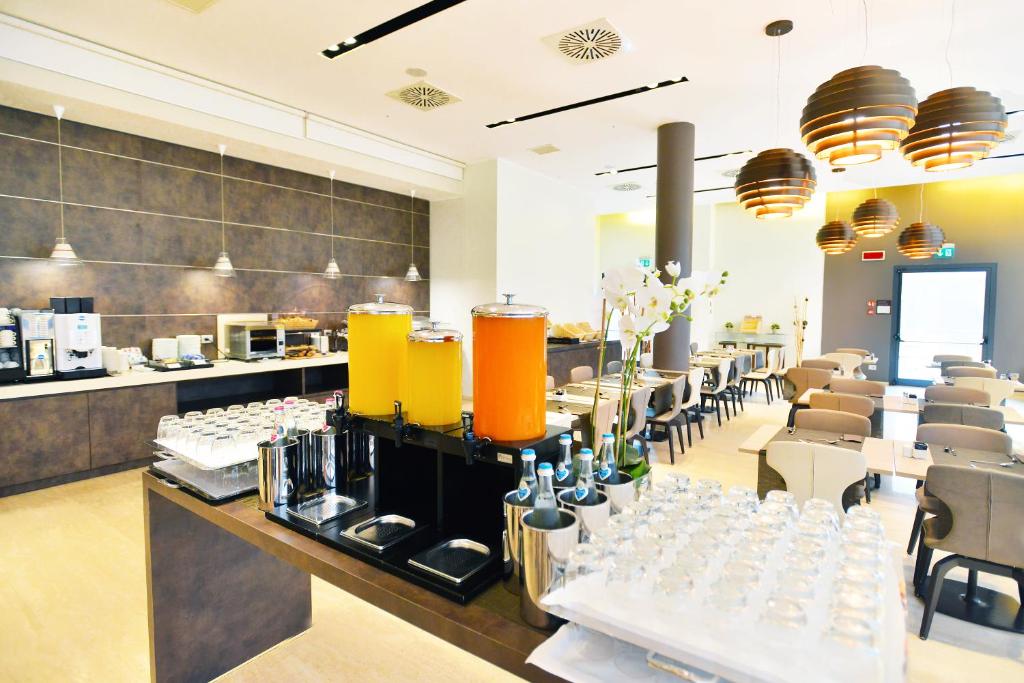 Hilton Garden Inn Milan North - Resim 38