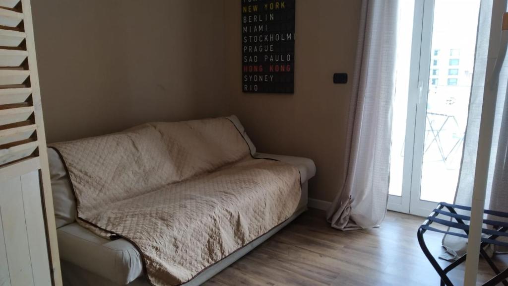 A bed or beds in a room at CconfortHotels R&B Cavour