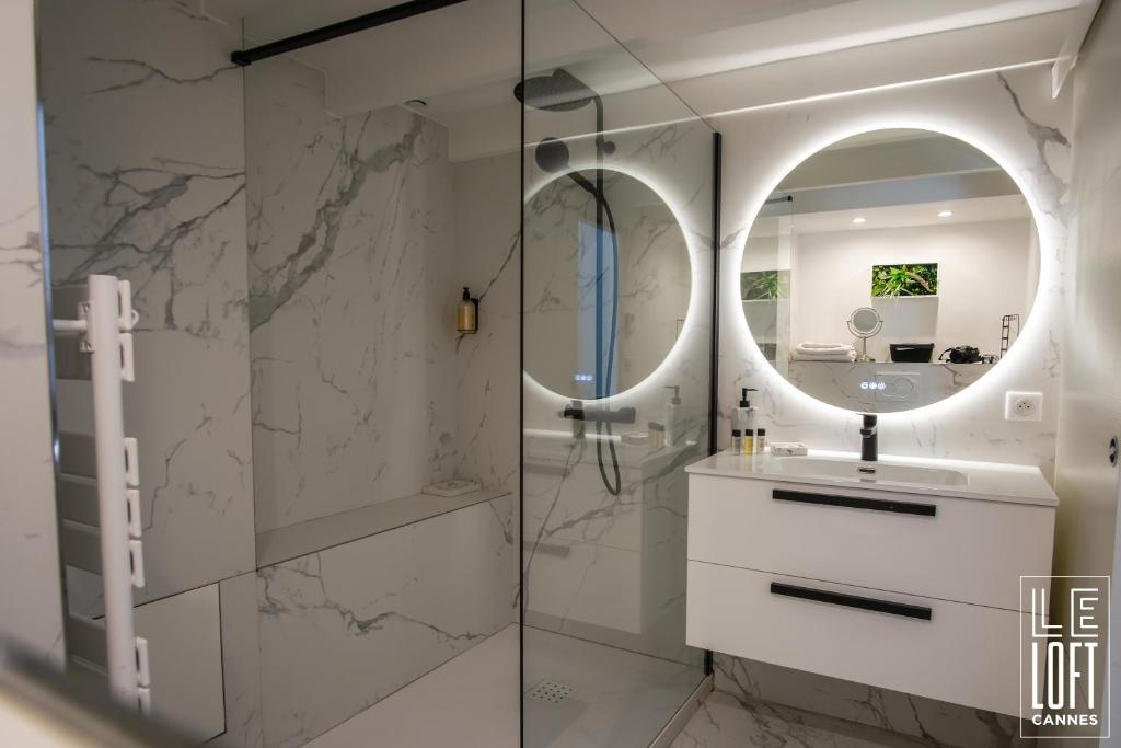 Kúpeľňa v ubytovaní Le loft Cannes