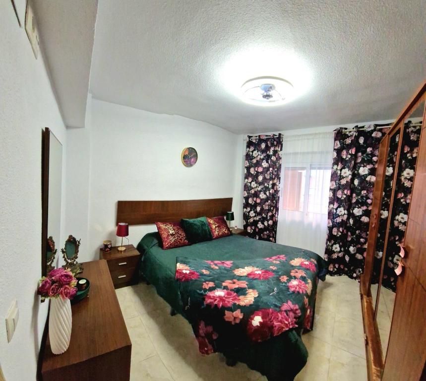 Ліжко або ліжка в номері Apartment Svetlana