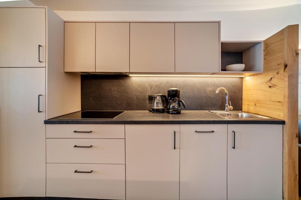 Kuchnia lub aneks kuchenny w obiekcie Ferienwohnung Pfelders