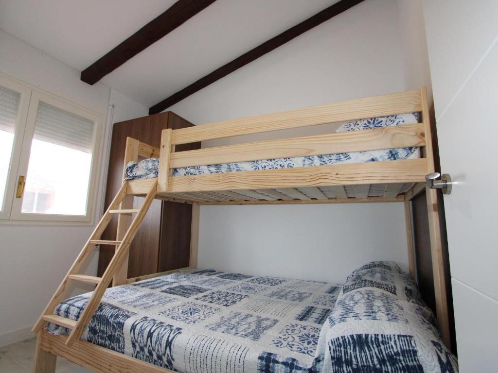 Fotografia z galérie ubytovania Apartamento junto al mar con wifi gratuito, aire acondicionado opcional, mascotas permitidas. - ES-184-56 v destinácii Riumar
