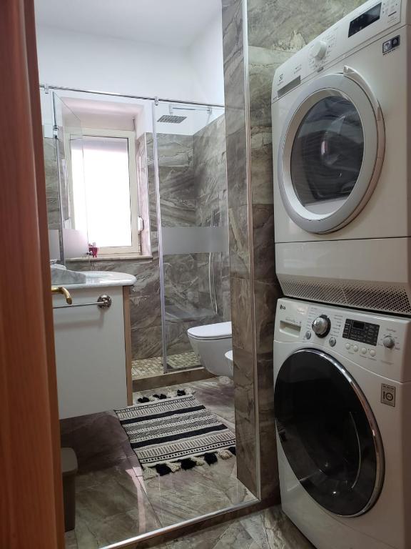 Koupelna v ubytování Art Gallery Apartments Tirana 1