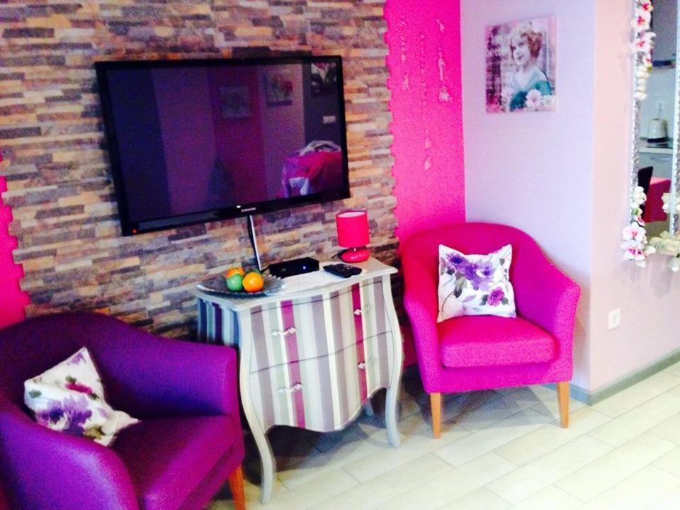 Luxury Apartments Marhella & Jakov - Comfort Two-Bedroom Apartment With Terrace