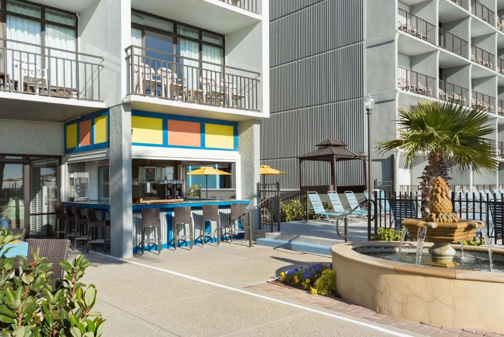 Een balkon of terras bij Dayton House Resort - BW Signature Collection