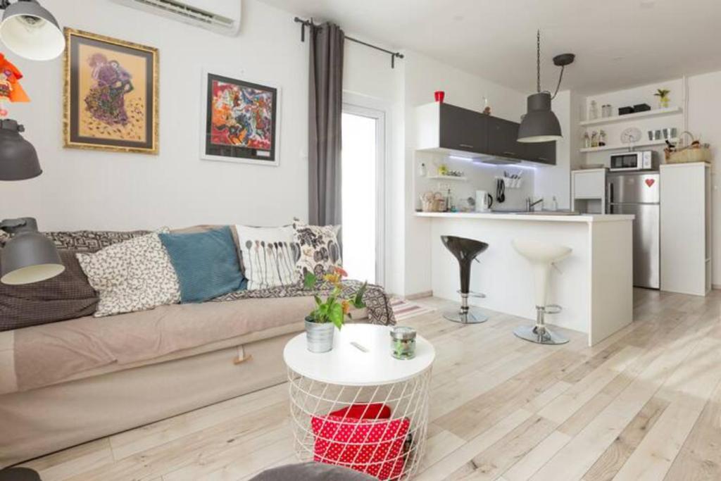 New Studio Apartment Sun with free parking - 19