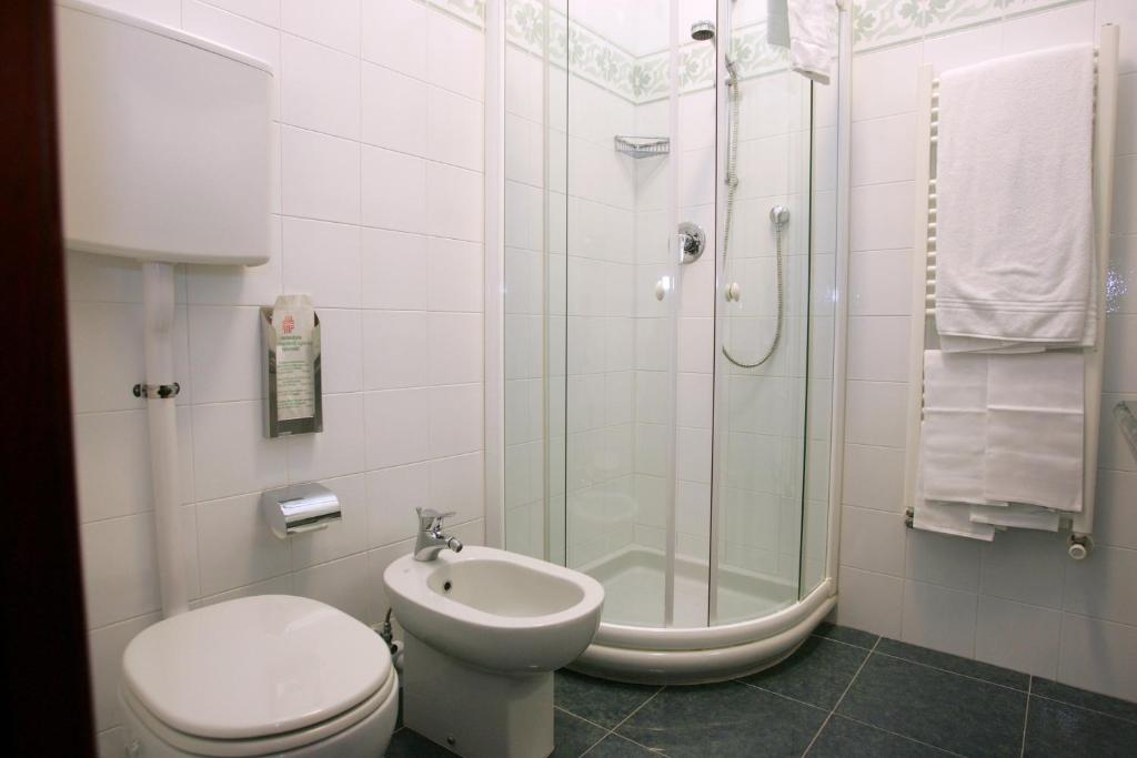 Koupelna v ubytování Le Petit Hotel
