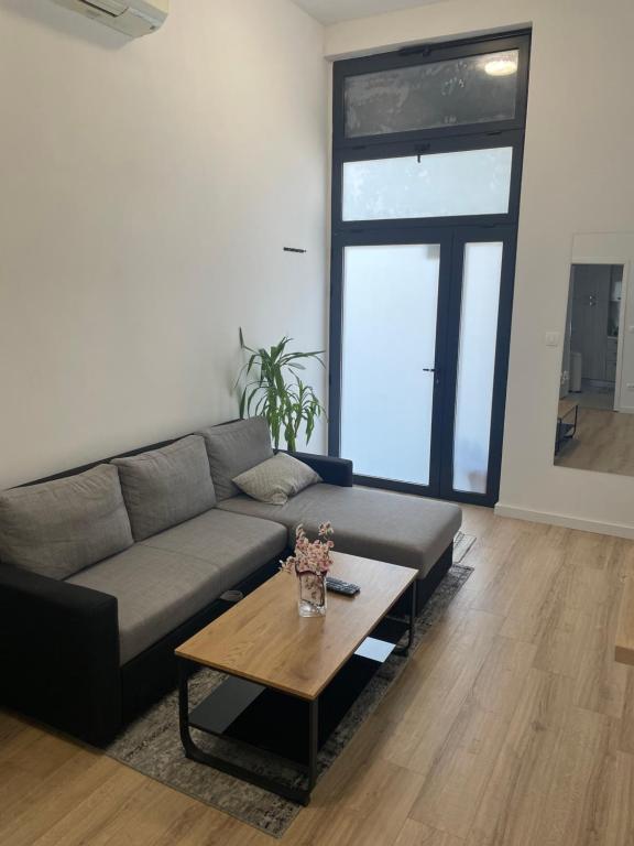 Posedenie v ubytovaní Two bedroom apartment N Split