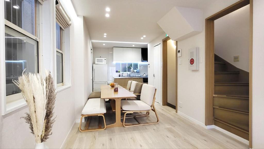 Kuchyň nebo kuchyňský kout v ubytování Hotel STAY ARI Higashishinjuku