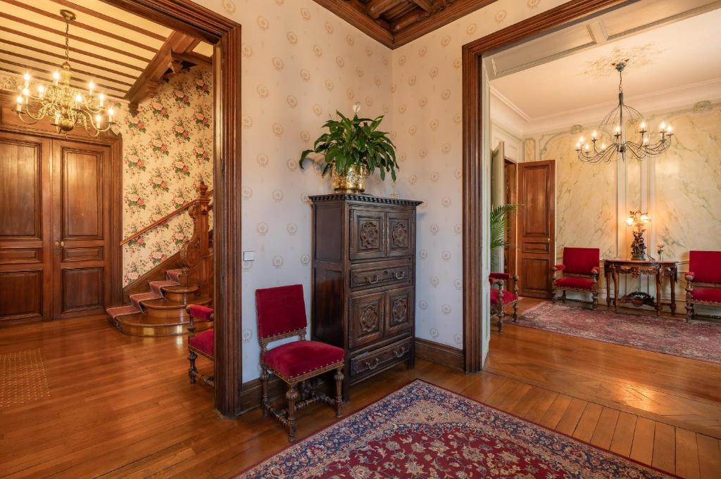 Grand Hôtel Des Templiers, Piscine & Spa - Resim 27