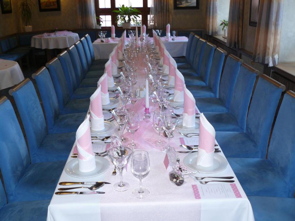 Restaurace v ubytování AGH Hotel