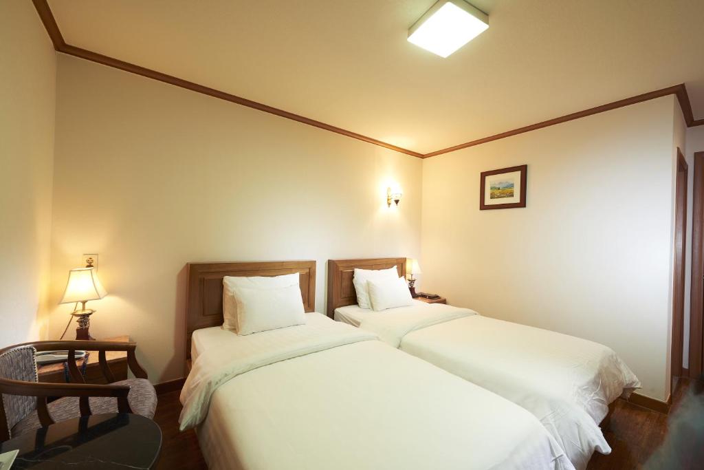 Noble Hotel - Habitación Gemela
